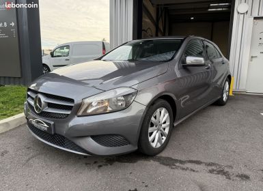 Mercedes Classe A Mercedes 180 CDi 110ch Business 7G-DCT S&S Entretien complet et suivi Distribution OK Caméra GPS JA 16 Bluetooth Clim Auto Régulateur 2 clés Garantie 