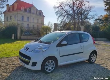 Vente Peugeot 107 URBAN 3 Portes 1.0 i 12V 68ch 4 pneus disques et plaquettes avant neufs Occasion