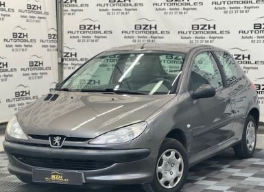 Achat Peugeot 206 1.1 XR PRESENCE 3P * VITRE + RÉTRO ELEC * Occasion