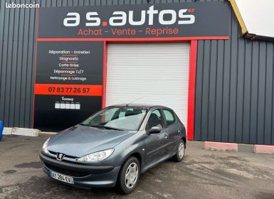 Peugeot 206 1.4 I 75cv payement 4 x sans frais fermeture centralisée direction assistée