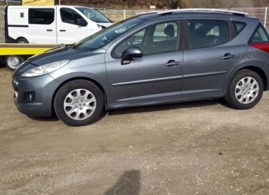 Peugeot 207 SW HDI 92 CV 1 ere MAIN (belbex auto AYOLET)