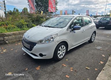 Peugeot 208 1.0l ess 68ch Like 83 000km GARANTIE