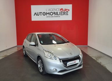 Achat Peugeot 208 1.2 82 ALLURE + DISTRIBUTION OK Occasion