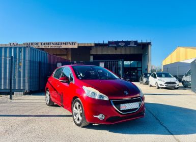 Peugeot 208 1.2 82ch ALLURE