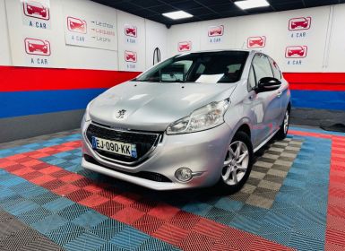 Peugeot 208 1.2 82ch BVM5 style 74.000 km