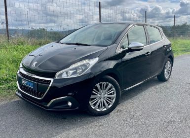 Achat Peugeot 208 1.2 PURETECH 110ch ALLURE Occasion