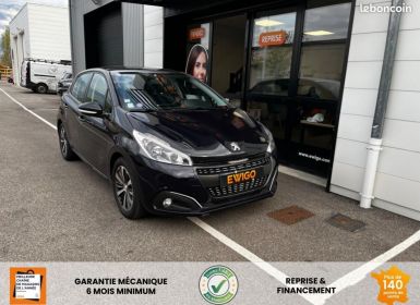 Achat Peugeot 208 1.2 puretech 80CH ALLURE. APPLE CARPLAY + TOIT PANORAMIQUE CAMERA DE RECUL COURRO... Occasion