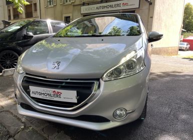 Peugeot 208 1.2 PURETECH 82 ALLURE 5P