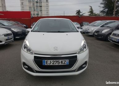 Peugeot 208 1.2 PURETECH 82CH STYLE 5P