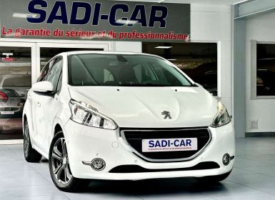 Vente Peugeot 208 1.2i 82cv Allure 5 portes Occasion