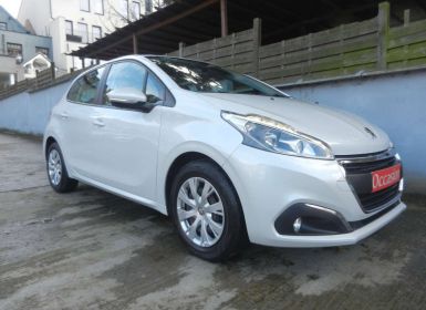 Achat Peugeot 208 1.2i 82cv Style (Navigation Pdc Bluetooth Clim) Occasion