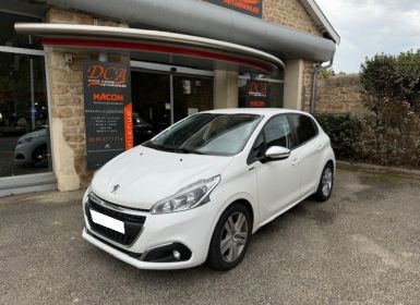 Achat Peugeot 208 1.2i PureTech 12V S&S - 82  BERLINE Signature PHASE 2 Occasion