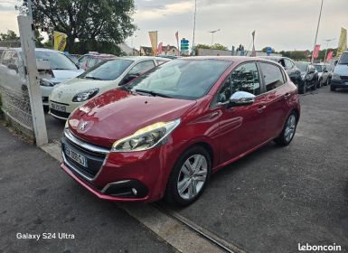 Peugeot 208 1.2l Ess 82 style 03-2018