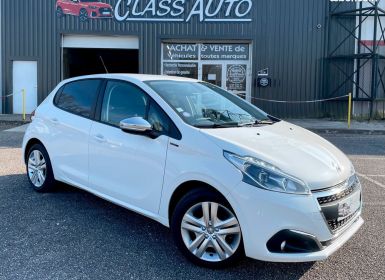 Peugeot 208 (2) 1.2 i 82 cv E6.2 Édition SIGNATURE BVM-5 TBE