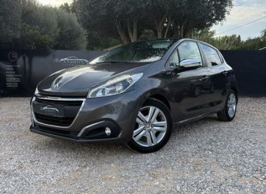 Peugeot 208 82CH Caméra