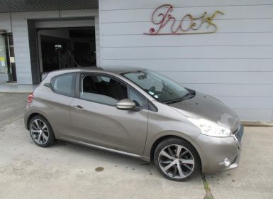 Achat Peugeot 208 ALLURE BVA Beige Occasion