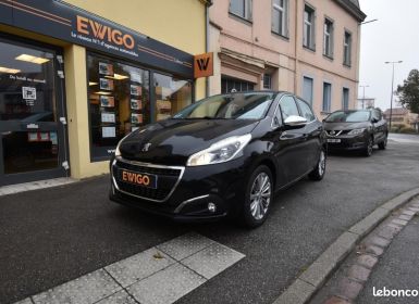 Peugeot 208 GENERATION-I 1.2 80 ch ALLURE GARANTIE 6 MOIS Occasion