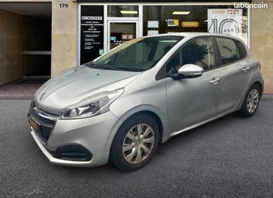 Peugeot 208 GENERATION-I 1.6 BLUEHDI 100 ACTIVE Garantie 6 mois