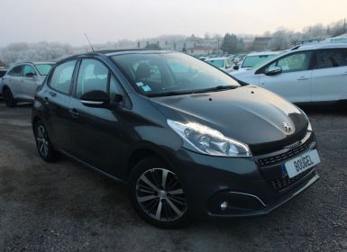 Achat Peugeot 208 II ACTIVE 82 CV SPORT GPS MIROR LINK CLIM CAMÉRA MP3 TOIT PANO USB JA 16 RÉGULATEUR Occasion