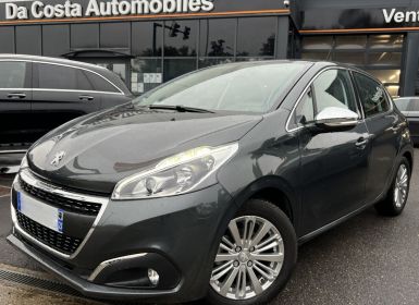 Achat Peugeot 208 PHASE 2 ALLURE 1.2 110 BOITE AUTO 1ERE MAIN APPLE & ANDROID 23 700 kms - GARANTIE 1 AN Occasion