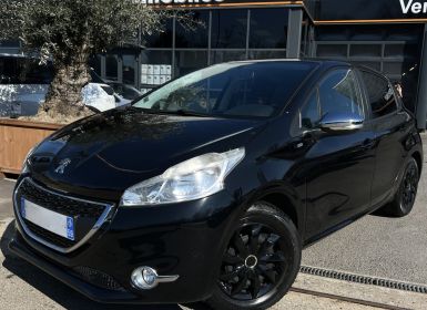 Peugeot 208 STYLE 1.2 VTI 82 Cv 5 PORTES ECRAN TACTILE 38 900 Kms CRIT AIR 1 - GARANTIE 1 AN