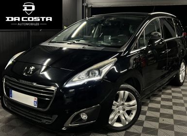 Peugeot 5008 PHASE 2 ALLURE 1.6 THP 165 Cv 7 PLACES BOITE AUTO GPS TOIT PANO ATTELAGE Garantie 1 an