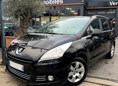 Peugeot 5008 PREMIUM 1.6 HDI 112 Cv TOIT PANORAMIQUE REGULATEUR BLUETOOTH CRIT AIR 2 - GARANTIE 1 AN