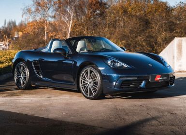 Porsche 718 Boxster Night Blue Camera Sport Exhaust