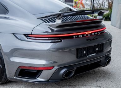 Bâche design spéciale adaptée à Porsche 911 (992) Turbo 2020-present Black  with red striping housse de voiture pour l'intérieur