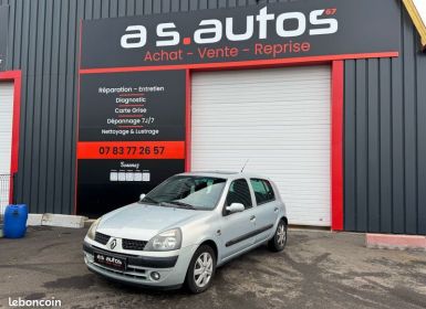 Renault Clio 2 Phase 1.4 I 98 CV 16 V BOITE AUTOMATQIUE attelage remorque payement 4x sans frais jusqu’à 2300