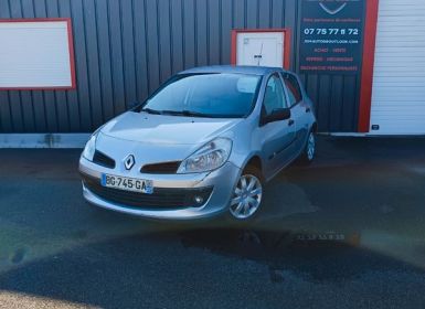 Renault Clio 3 1.4 98ch crit air 2 garantie 12 mois kit distribution neuf- embrayage neuf