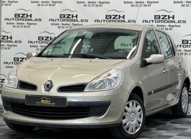 Achat Renault Clio III 1.2 16V 75CH EXPRESSION 5P * CLIM * Occasion