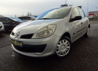 Achat Renault Clio III 1.4 16V 100 Expression Occasion