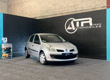 Achat Renault Clio III 1.4 16V 98CH EXPRESSION 5P Occasion