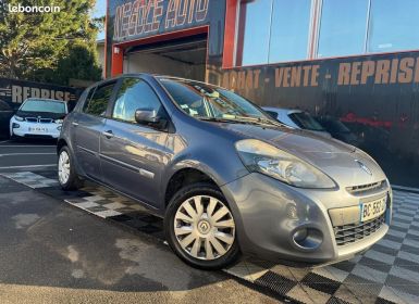 Renault Clio III 1.5 DCI 75CH DYNAMIQUE TOMTOM 5P