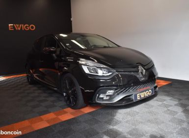 Vente Renault Clio RS IV TROPHY 1.6 TCE 220ch EDC BOSE AKRAPOVIC SIEGES CHAUFFANTS MONITOR SUIVI GARA... Occasion