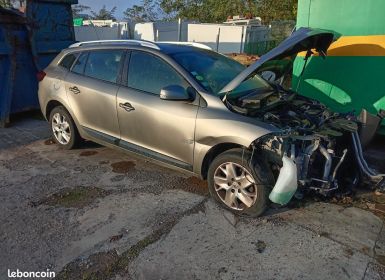 Vente Renault Megane III Break 1.5 L DCI 110 cv à la pièce 155686 KM Neuf