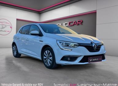 Vente Renault Megane IV BERLINE 1.2 TCe 100 Energy Life - ECRAN TACTILE CARPLAY CAMERA DE RECUL Occasion