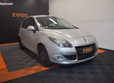 Achat Renault Scenic Scénic 1.5 DCI 110ch ECRAN NUMERIQUE PNEUS SUPPLEMENTAIRES SUIVI GARANTIE 6 A 60 MOIS Occasion