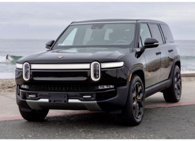 Rivian R1S Quad-Motor AWD - Large Pack