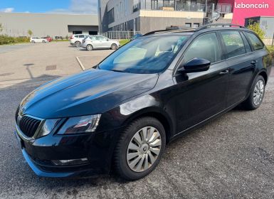 Skoda Octavia Combi OCTAVIA COMBI TVA 2.0 TDI DSG7 TVA RECUP 184ch 4x4 1*main suivie 100% Skoda KEYLESS CARPLAY ACC RADAR AV / AR Occasion