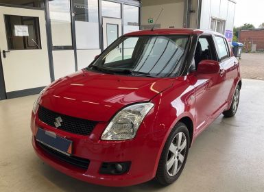 Achat Suzuki Swift 1.3 VVT 92 CV CONFORT / 1E MAIN / 31 900 KM / CLIM / SUIVI FULL / GTIE 12 MOIS Occasion