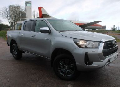 Toyota Hilux DOKA ACTIVE DBLE CAB 2L4 D-4D 150 CV GPS CAMÉRA ATTELAGE PACK HIVER BOITE AUTO