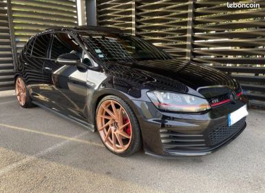 Achat Volkswagen Golf 7 gti 2.0 tsi 220 ch dsg6 toit ouvrant camera ciel étoilé suivi Occasion