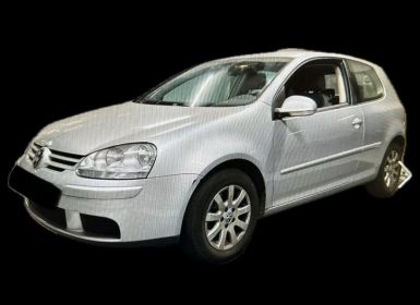 Volkswagen Golf V 1.9 TDI 105CH CONFORTLINE 3P