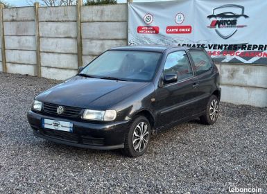 Vente Volkswagen Polo 1.4L ESSENCE 1ER MAIN Occasion