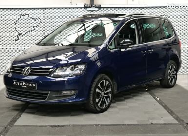 Achat Volkswagen Sharan Vw 2.0 tdi 150ch dsg iq drive 7places 1° main francais toit ouvrant xenon feux de jour led clim auto detecteur angles morts -ligne blanche ja 17 porte Occasion