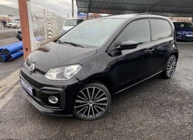 Volkswagen Up 1.0 90 High Up!