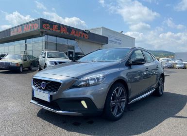 Achat Volvo V40 Cross Country D2 115CH START&STOP MOMENTUM BUSINESS Occasion