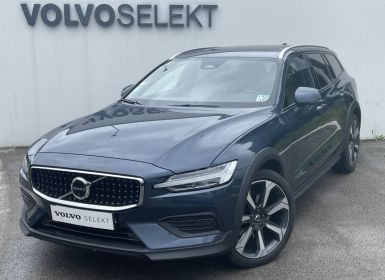 Achat Volvo V60 CROSS COUNTRY B4 AWD 197 ch Geartronic 8 Cross Country Pro Occasion